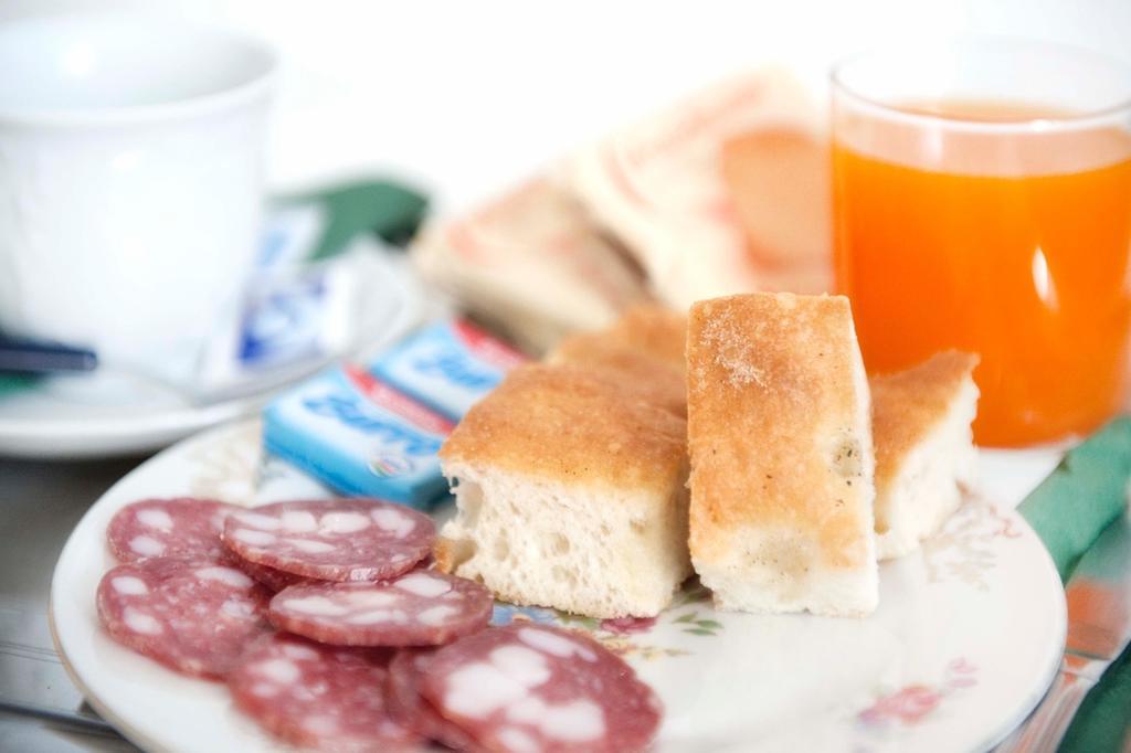 A Due Passi Bed & Breakfast ฟอร์เต เดย์ มาร์มี ภายนอก รูปภาพ