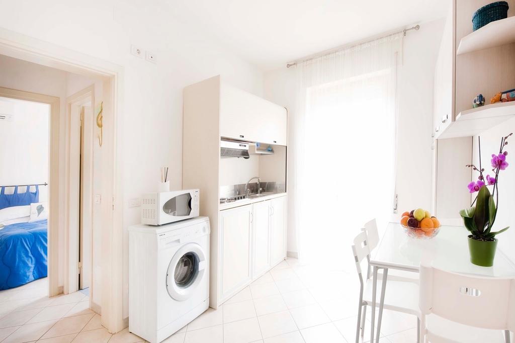 A Due Passi Bed & Breakfast ฟอร์เต เดย์ มาร์มี ภายนอก รูปภาพ