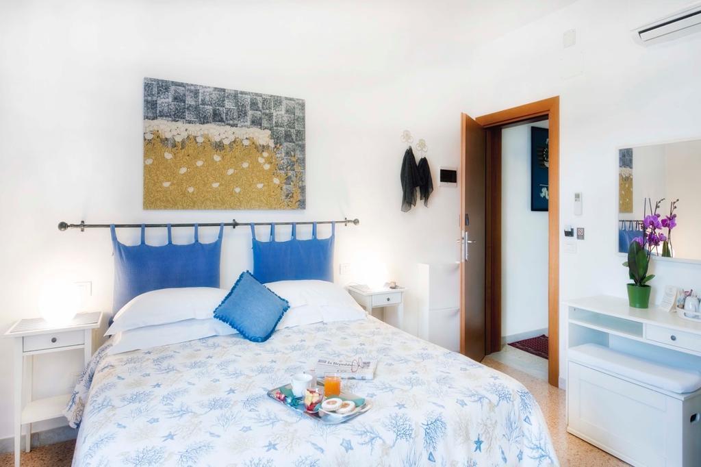 A Due Passi Bed & Breakfast ฟอร์เต เดย์ มาร์มี ภายนอก รูปภาพ