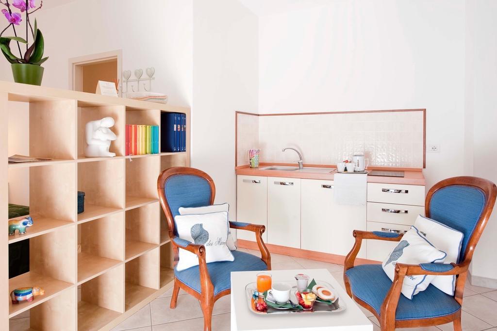 A Due Passi Bed & Breakfast ฟอร์เต เดย์ มาร์มี ภายนอก รูปภาพ